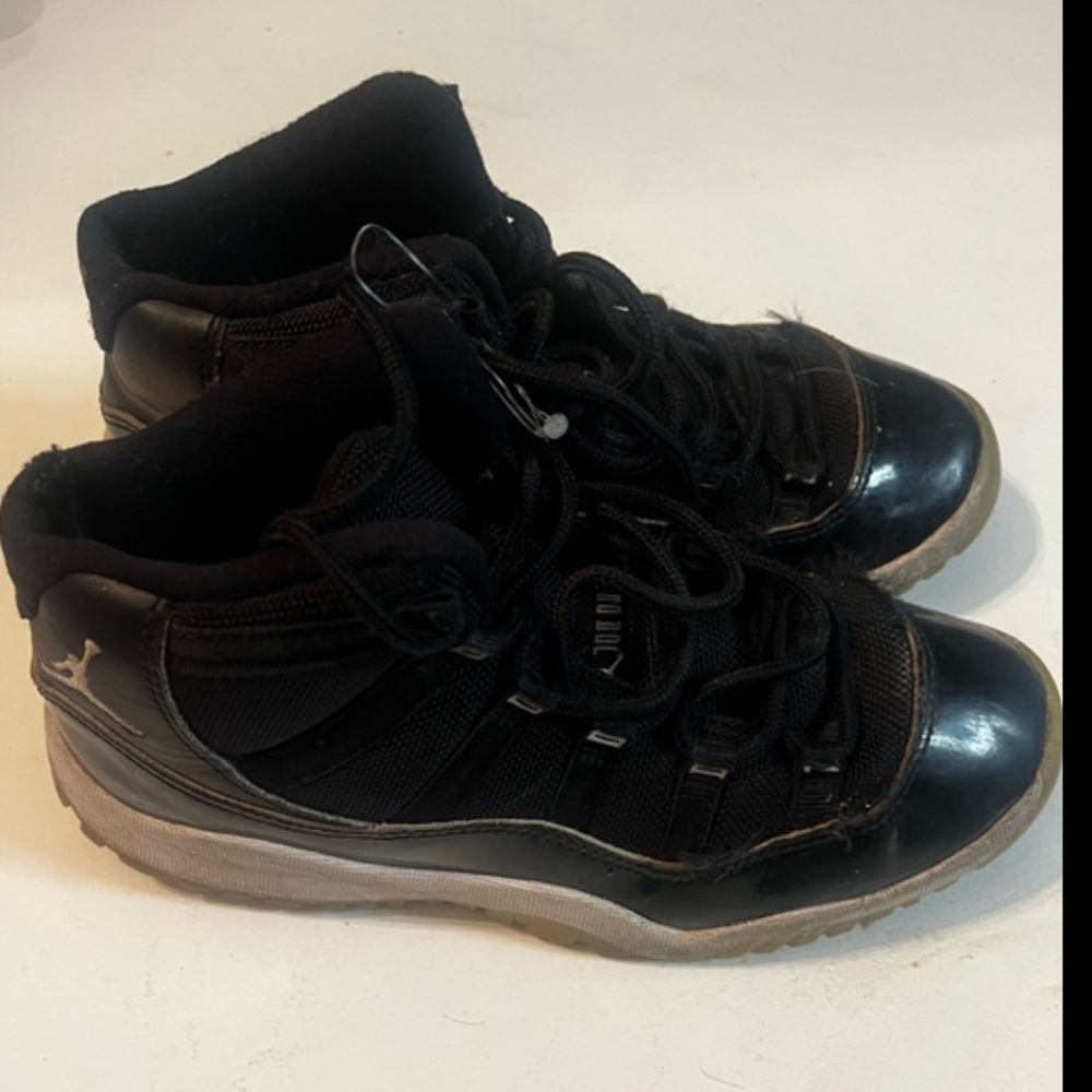 Nike Jordan 11 XI Retro Jubilee 25th Anniversary Size 3y  Sneakers 378039-011 - Picture 3 of 7